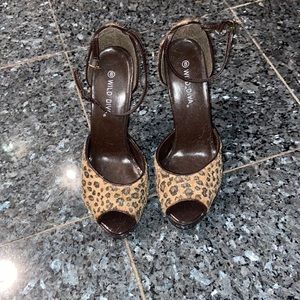 Wild Diva cheetah open toed ankle strap sandals